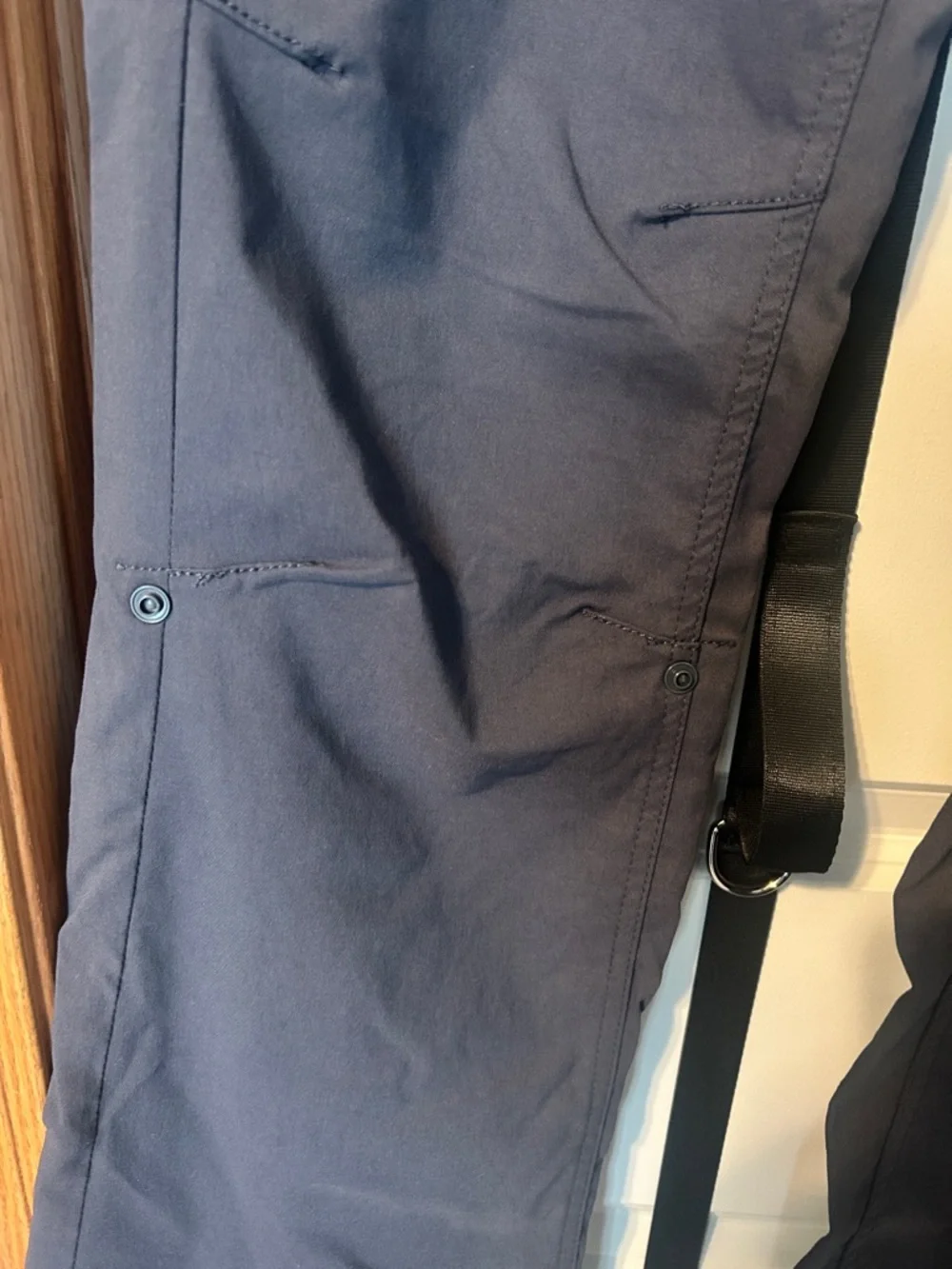 Prana women’s grey Cargo Stretch Pants - Picture 3 of 5